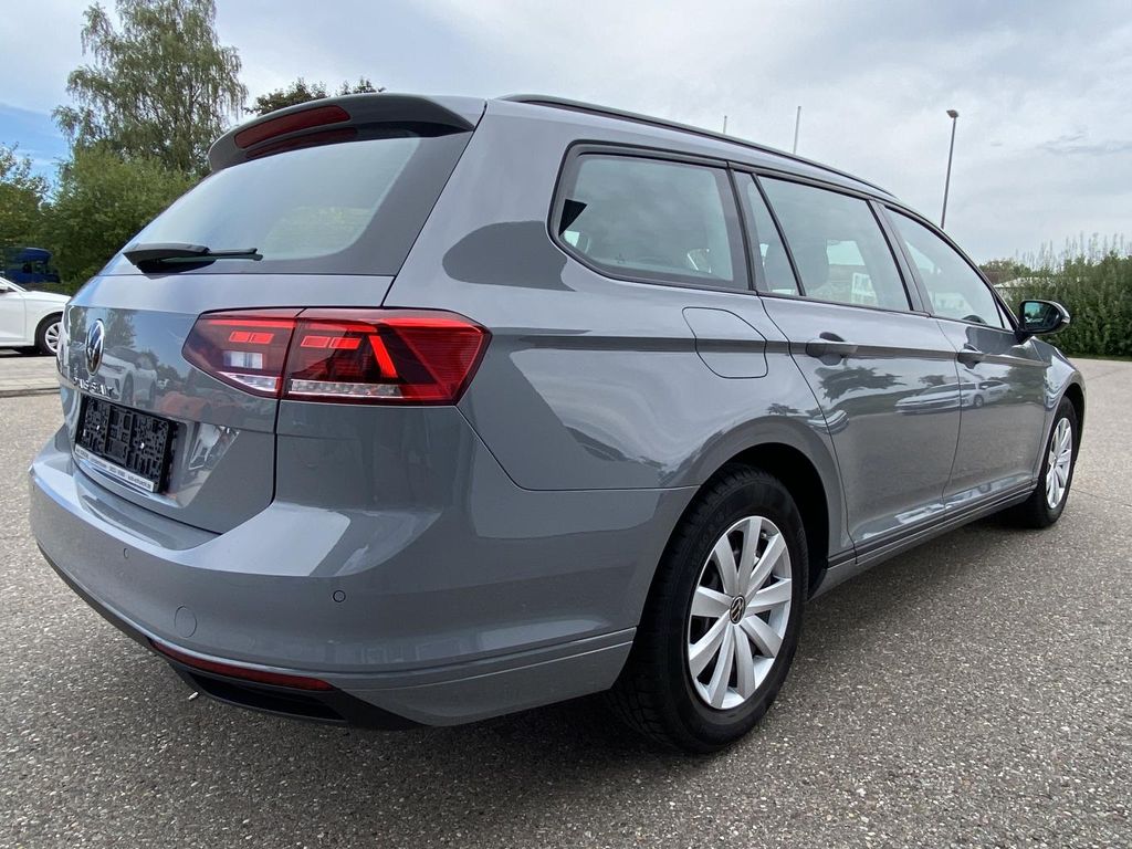 Volkswagen PASSAT VARIANT 2023 г. Серый, пробег 28696 км