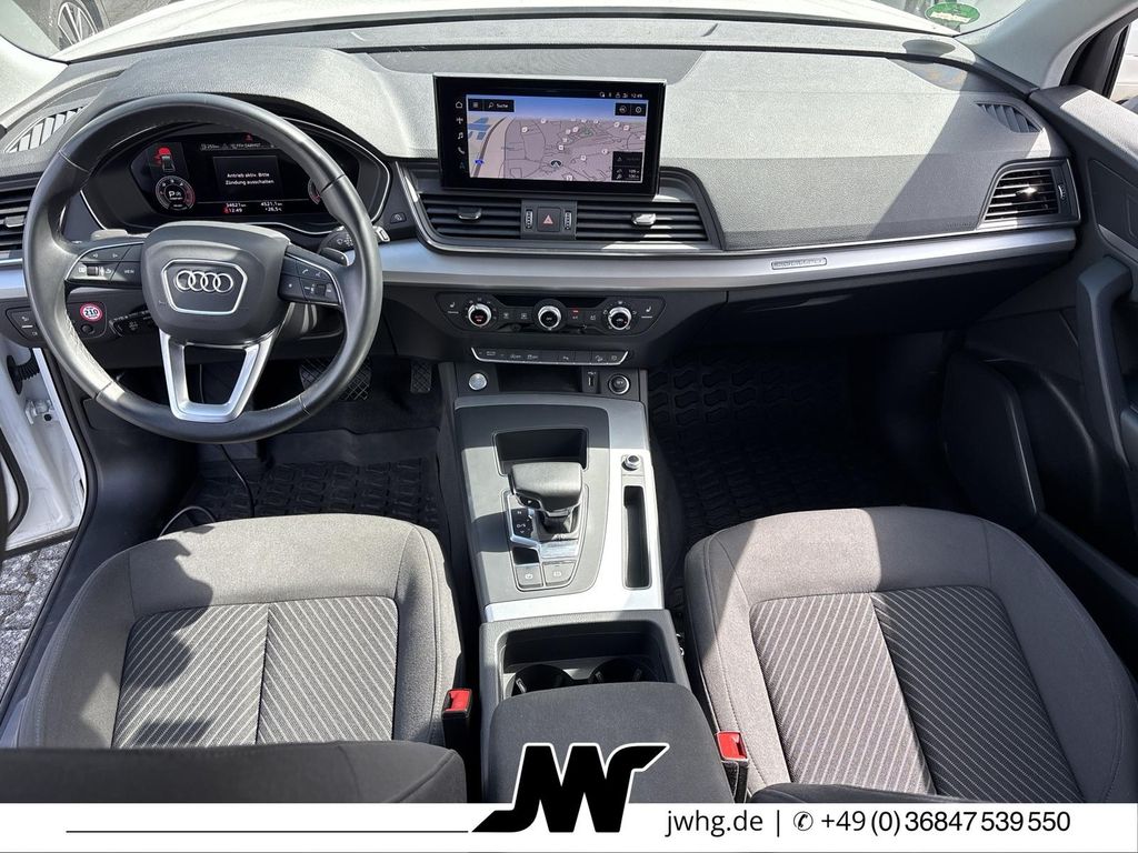 Audi Q5 2023 г. Белый, пробег 34621 км