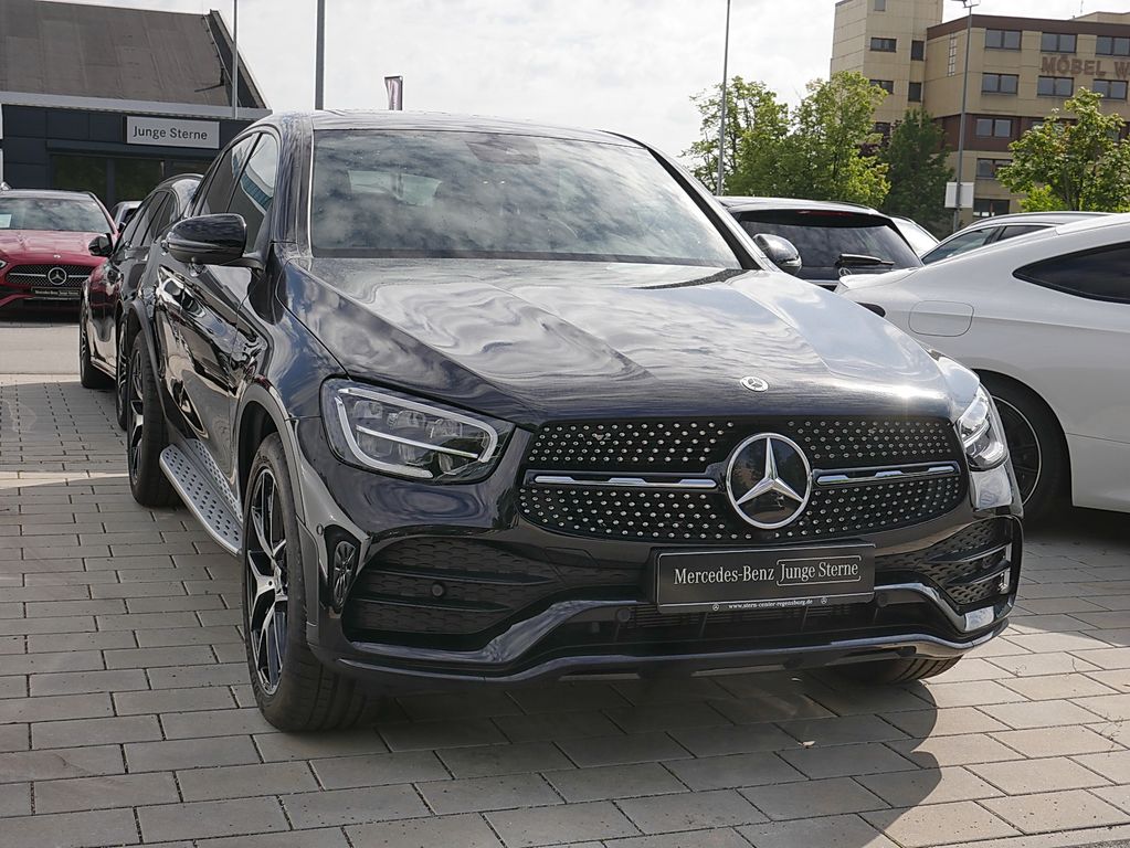 Mercedes-Benz GLC 300 2023 г. Чёрный, пробег 26985 км