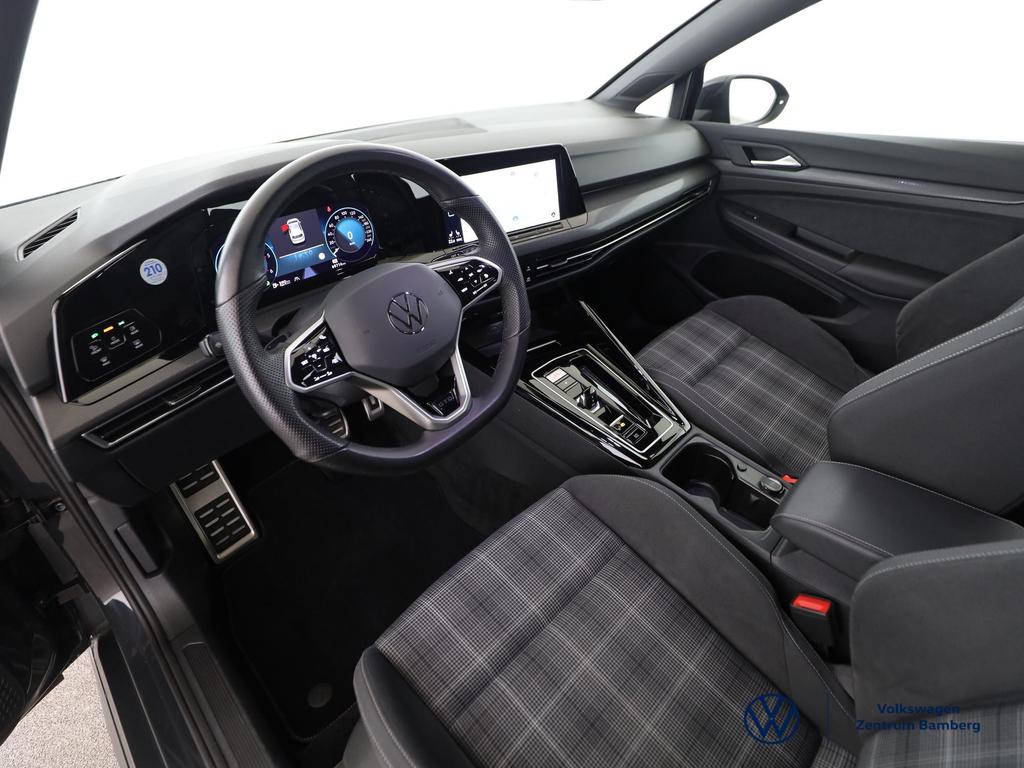Volkswagen Golf 2023 г. Серый, пробег 49900 км