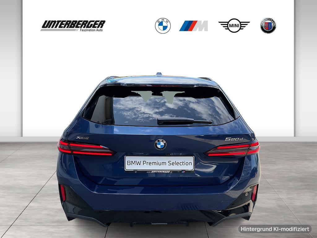 BMW 520 2025 г. Синий, пробег 380 км