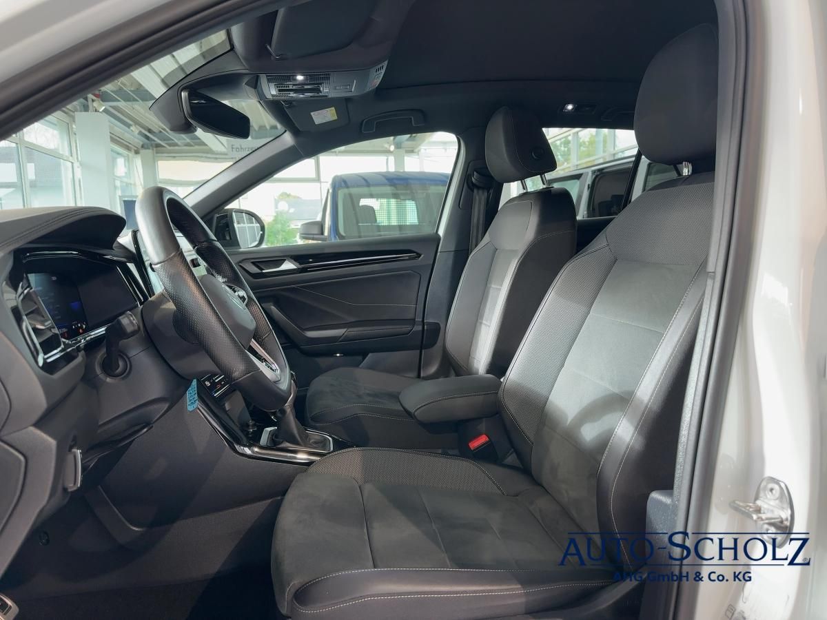 Volkswagen T-Roc 2022 г. Белый, пробег 29750 км