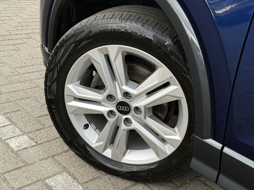 Audi Q2 2023 г. Синий, пробег 45602 км