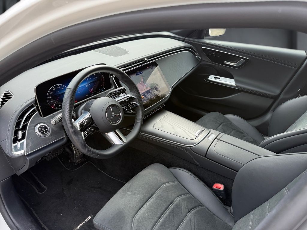 Mercedes-Benz E 220 2025 г. Белый, пробег 28764 км