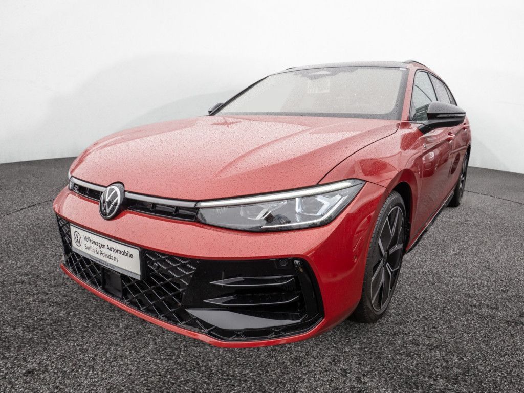 Volkswagen PASSAT VARIANT 2025 г. Красный, пробег 12433 км