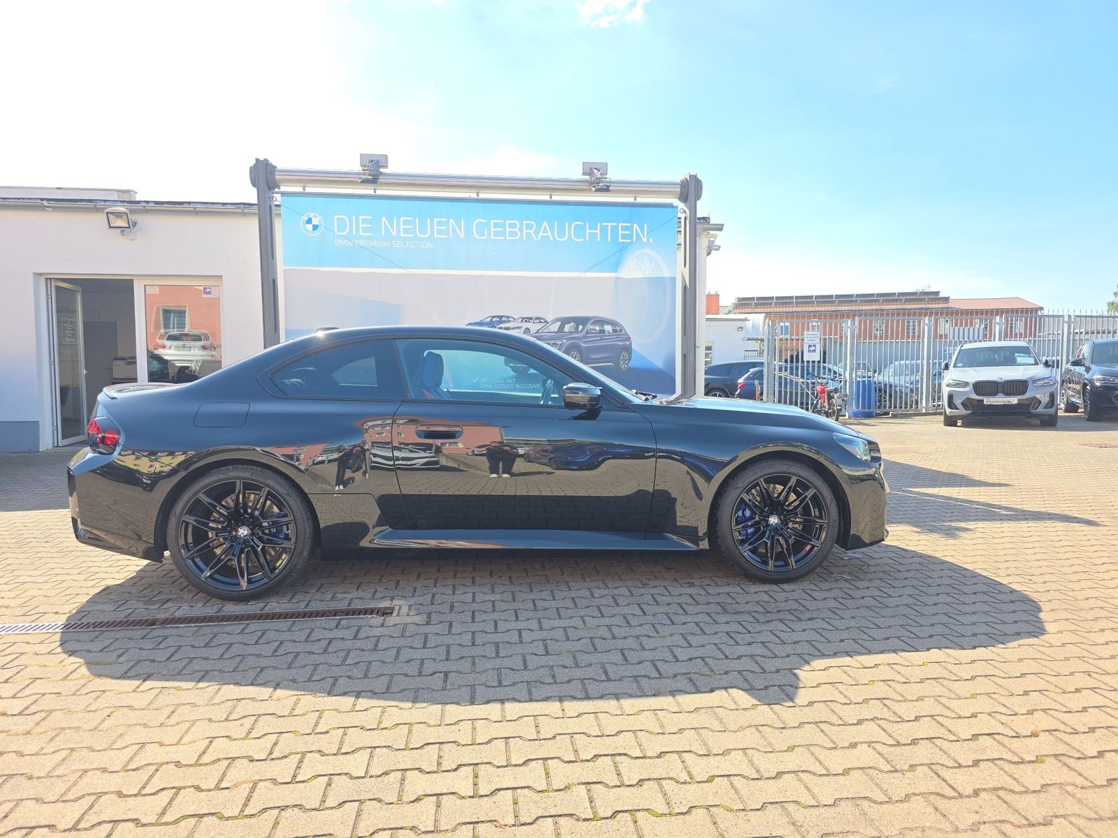 BMW M2 2025 г. Чёрный, пробег 12800 км