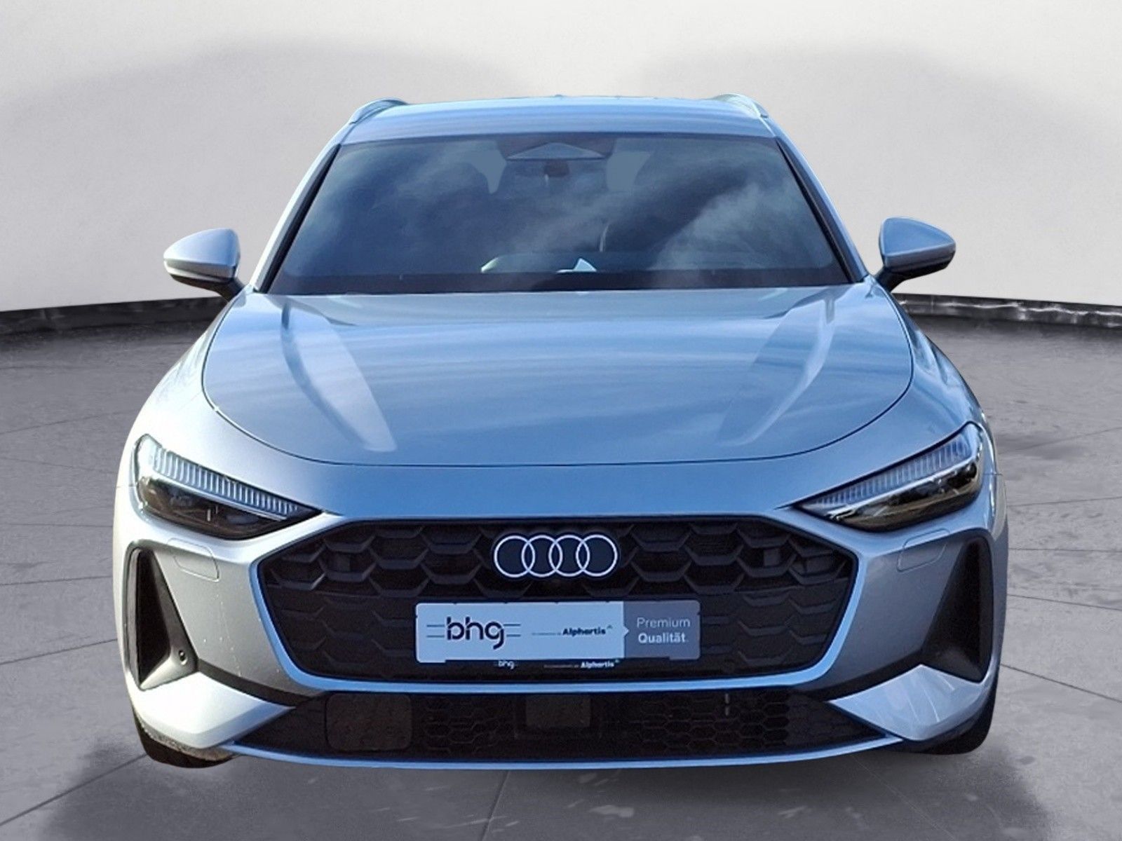 Audi A5 2026 г. Серебристый, пробег 14950 км