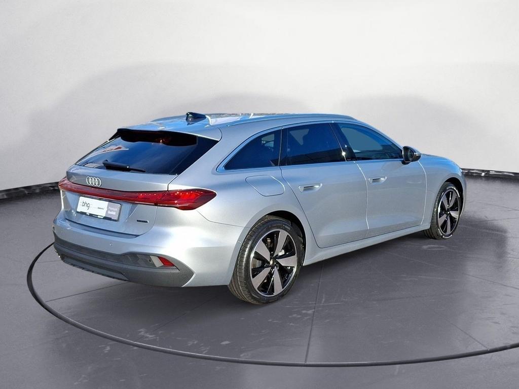 Audi A5 2026 г. Серебристый, пробег 14950 км