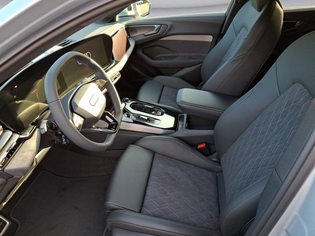 Audi A5 2026 г. Серебристый, пробег 14950 км