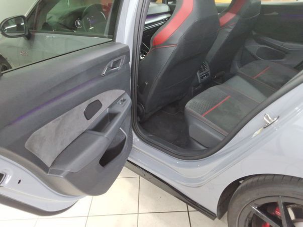 Volkswagen Golf 2026 г. Серый, пробег 15450 км