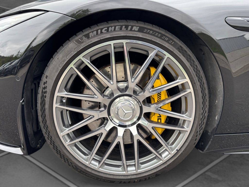 Mercedes-Benz SL 63 AMG 2023 г. Чёрный, пробег 28771 км
