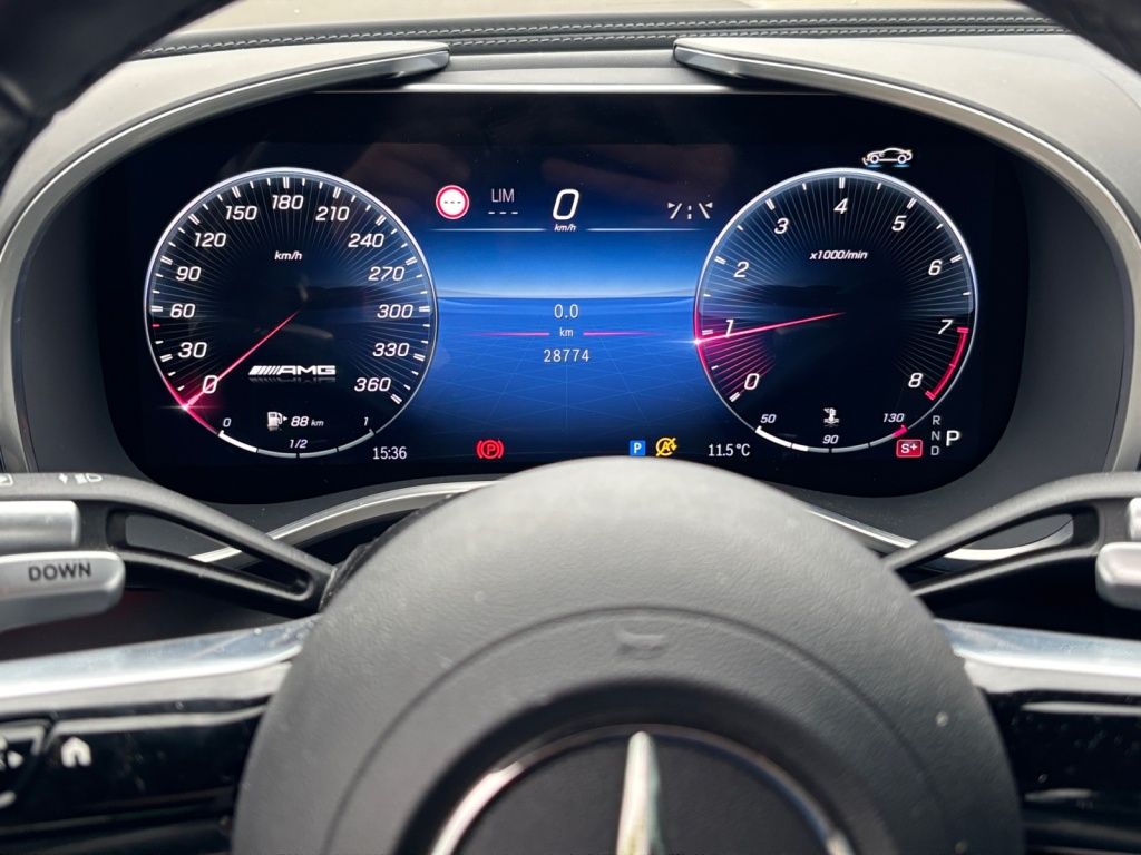 Mercedes-Benz SL 63 AMG 2023 г. Чёрный, пробег 28771 км
