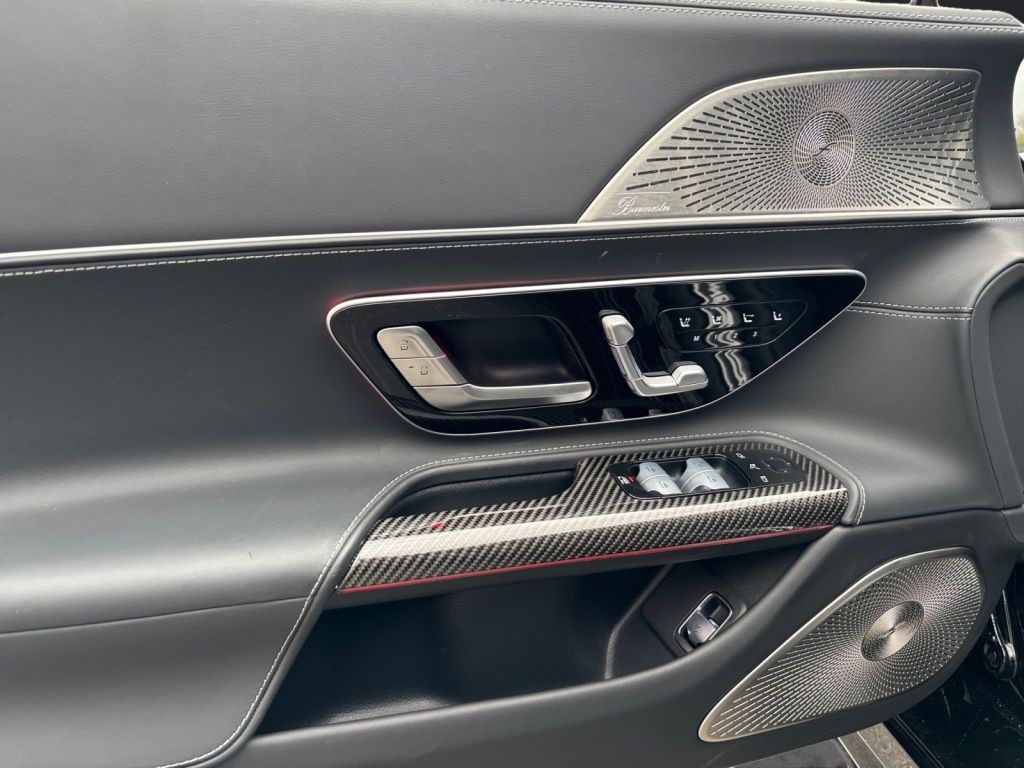Mercedes-Benz SL 63 AMG 2023 г. Чёрный, пробег 28771 км