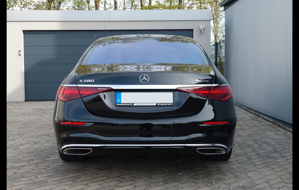 Mercedes-Benz S 580 2023 г. Чёрный, пробег 52000 км