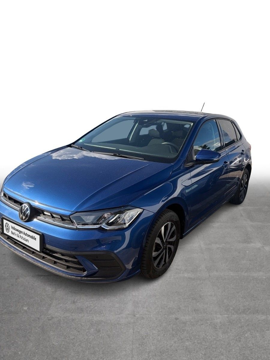 Volkswagen Polo 2023 г. Синий, пробег 35500 км