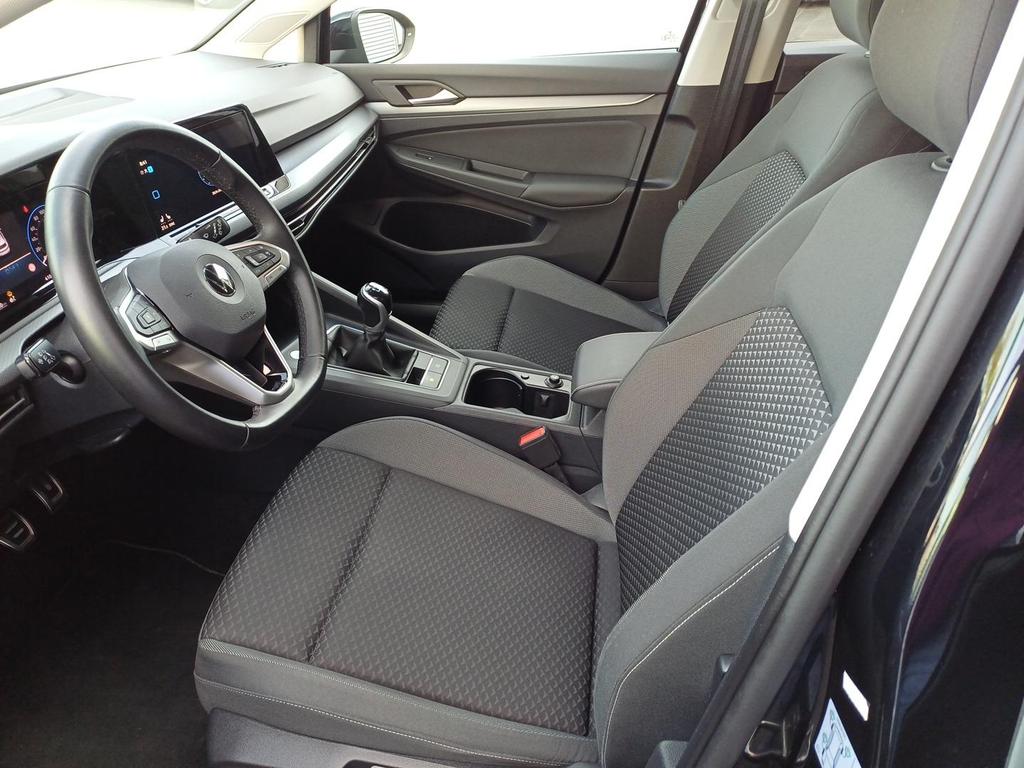 Volkswagen Golf 2022 г. Чёрный, пробег 41250 км