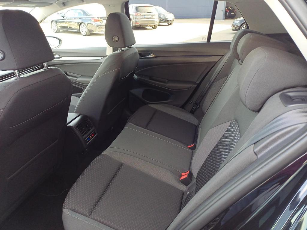 Volkswagen Golf 2022 г. Чёрный, пробег 41250 км