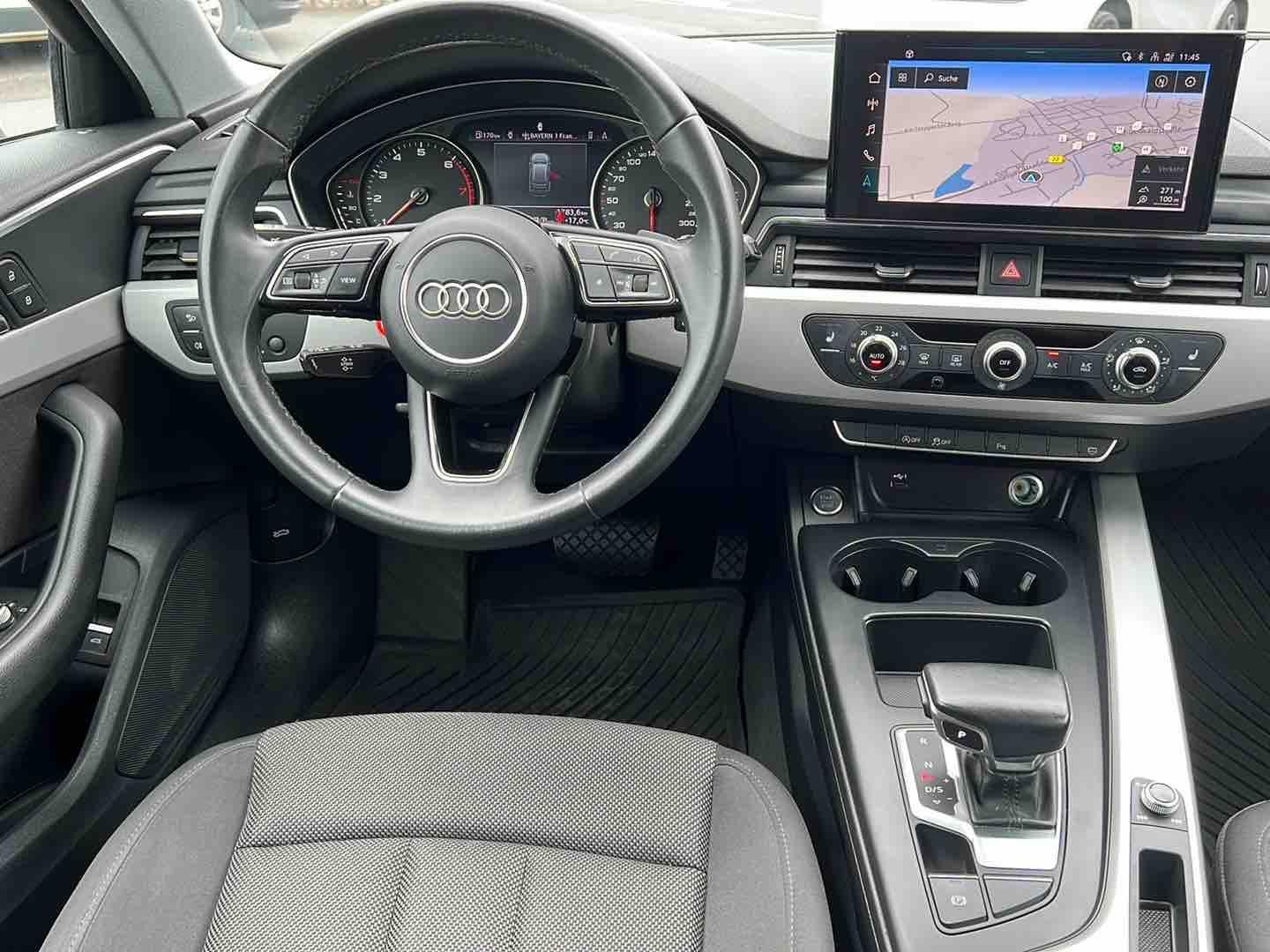 Audi A4 2022 г. Чёрный, пробег 45550 км