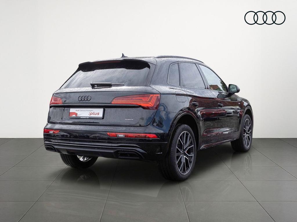 Audi Q5 2023 г. Чёрный, пробег 56280 км