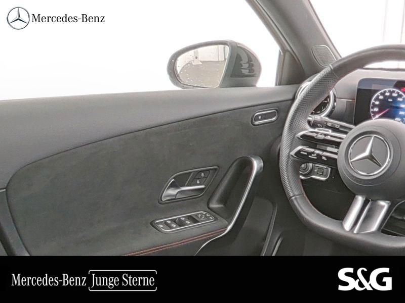 Mercedes-Benz A 200 2025 г. Белый, пробег 17610 км