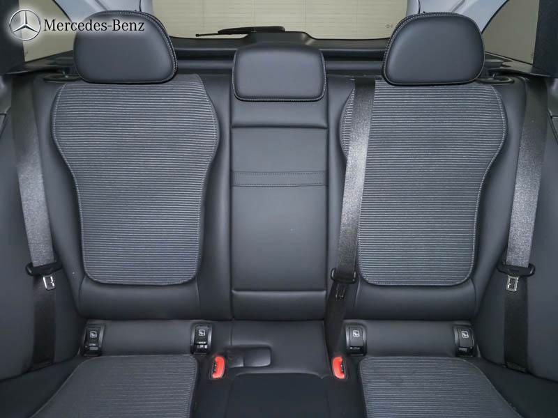 Mercedes-Benz C 180 2025 г. Чёрный, пробег 12840 км