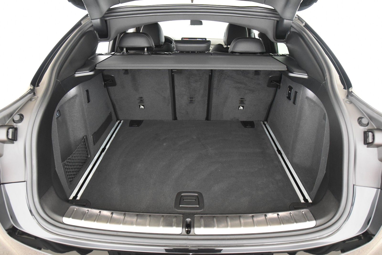 BMW X4 2025 г. Чёрный, пробег 45500 км