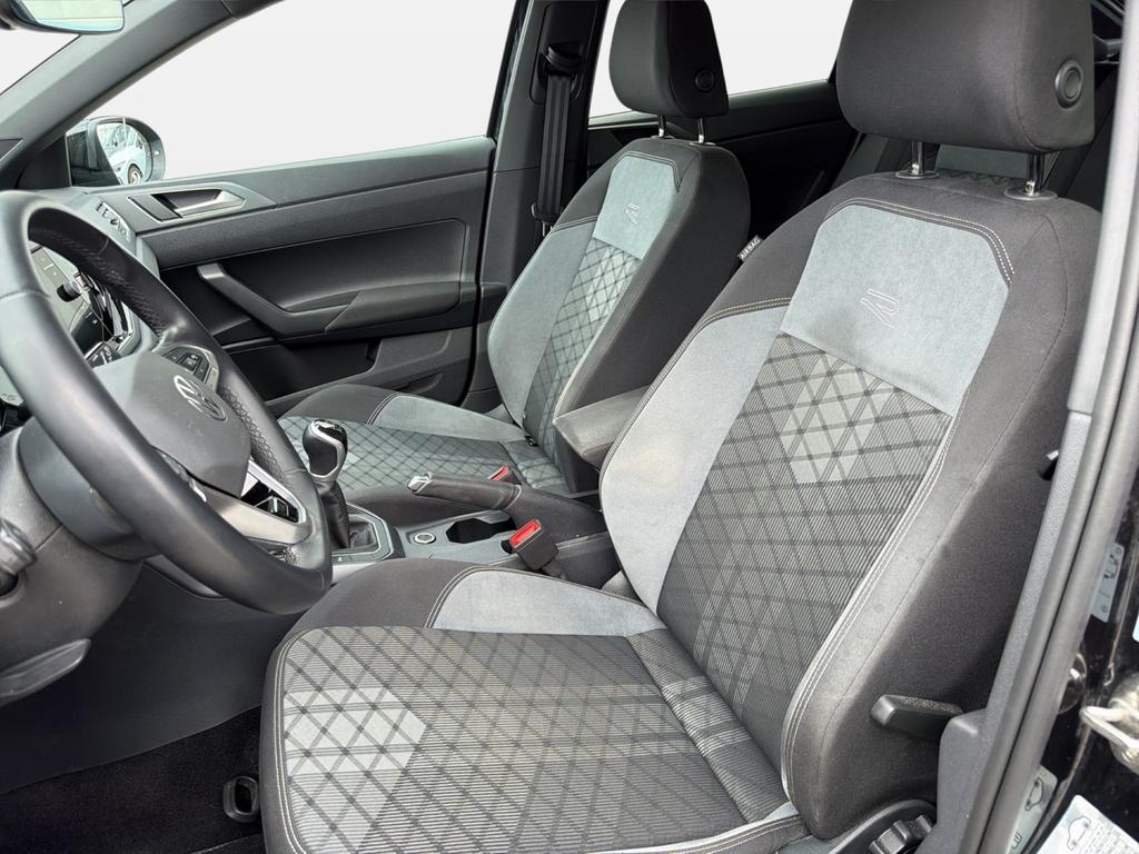 Volkswagen Taigo 2022 г. Чёрный, пробег 44818 км