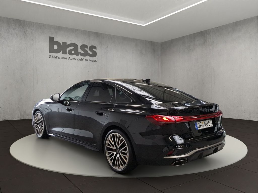Audi A5 2026 г. Чёрный, пробег 8900 км