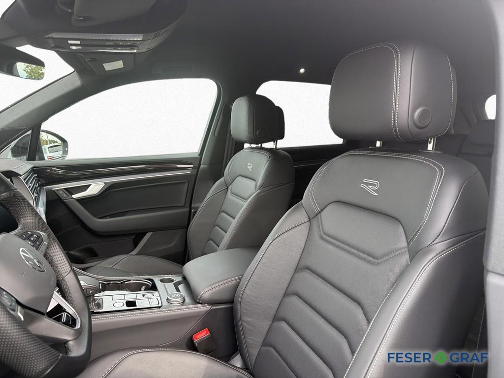Volkswagen Touareg 2025 г. Чёрный, пробег 7500 км