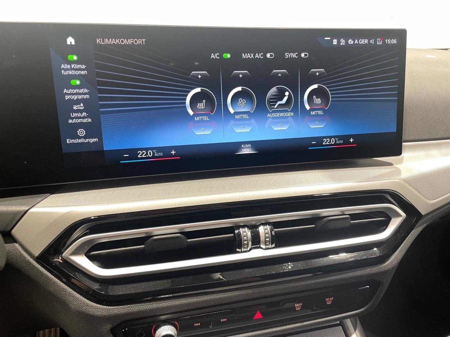 BMW 320 2023 г. Чёрный, пробег 48000 км