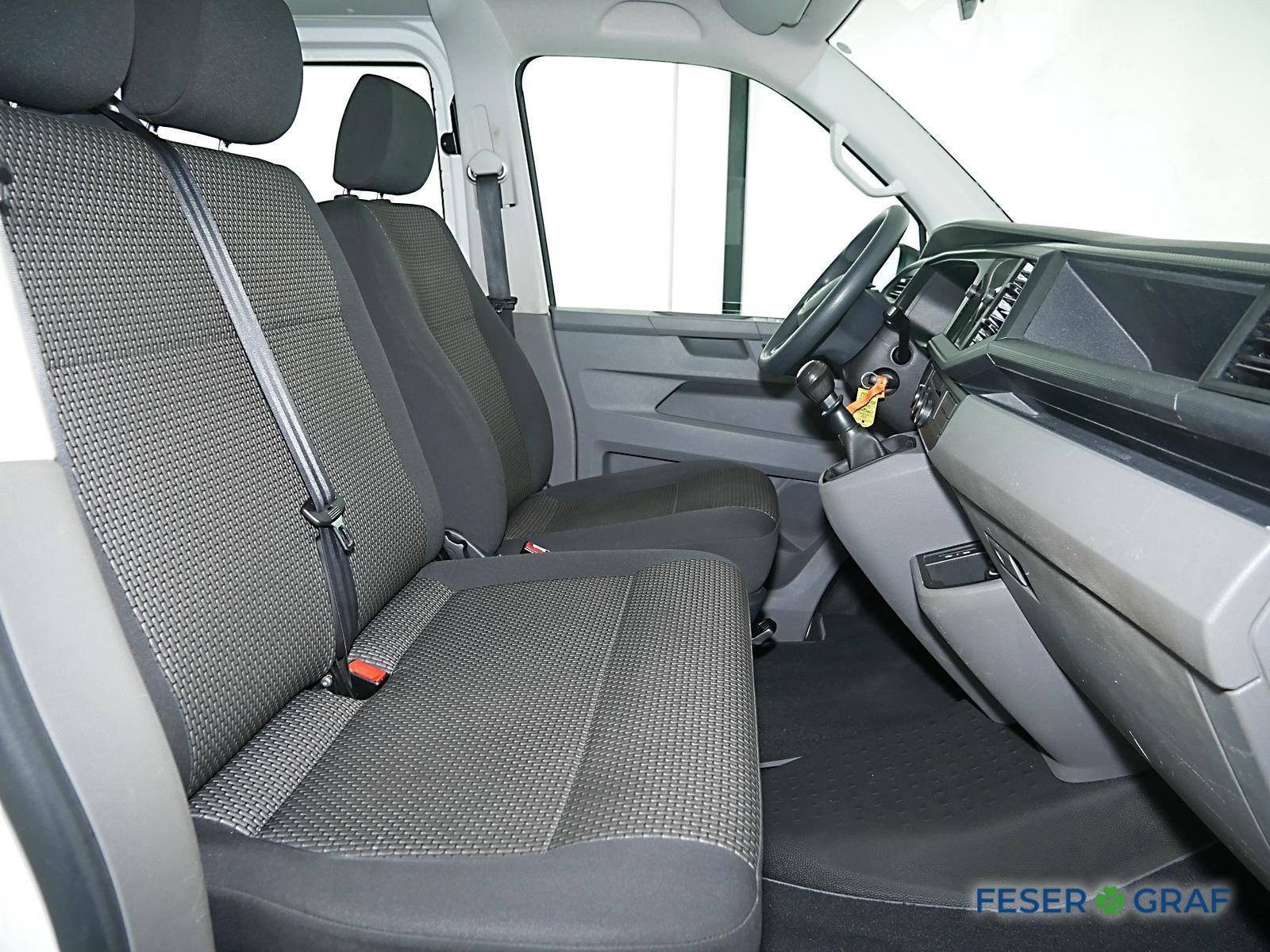 Volkswagen T6 KOMBI 2021 г. Белый, пробег 41950 км