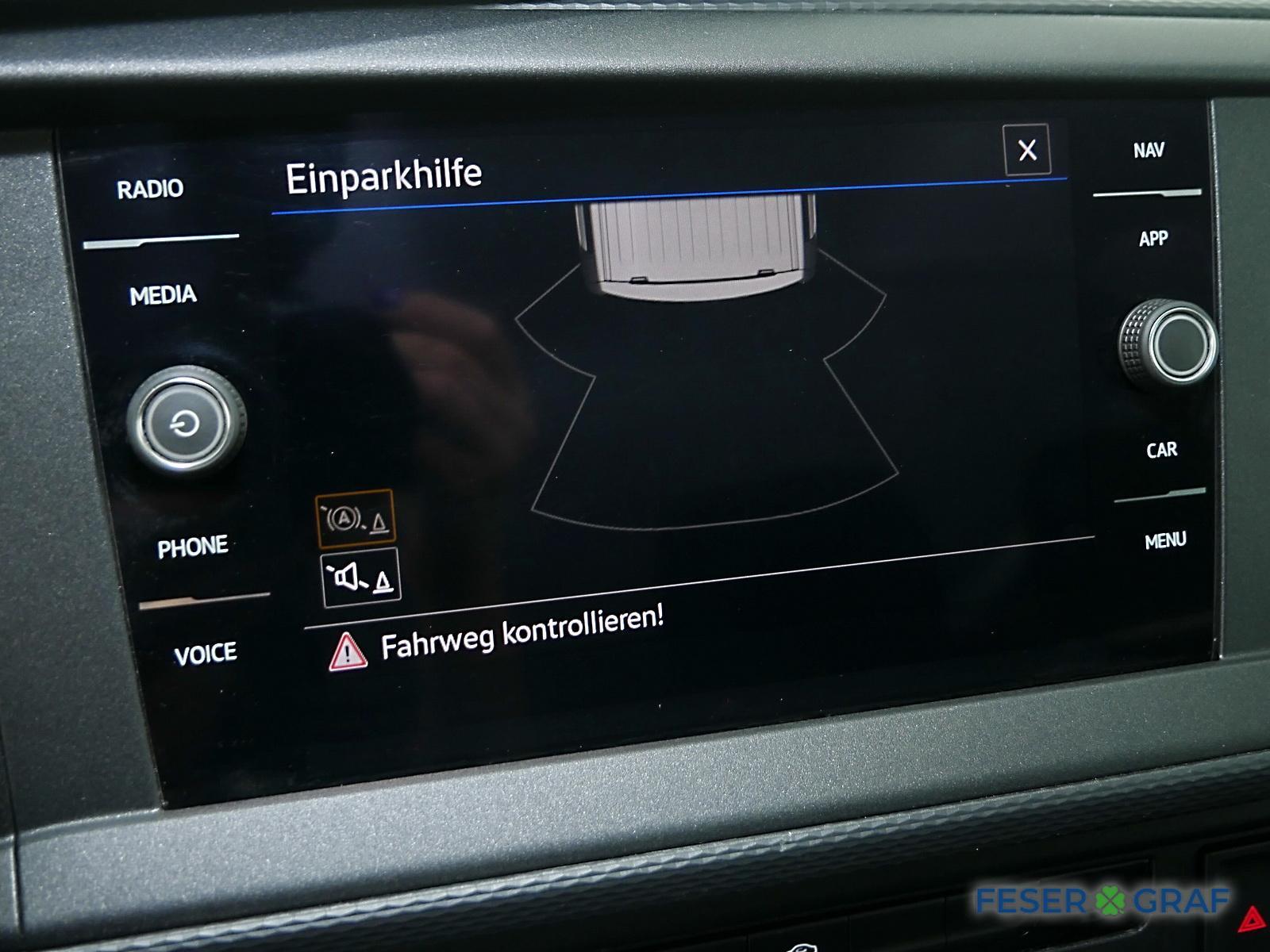 Volkswagen T6 KOMBI 2021 г. Белый, пробег 41950 км