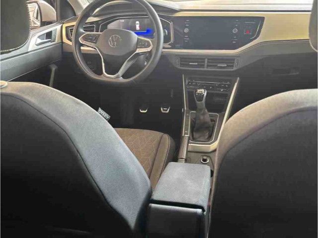 Volkswagen Polo 2023 г. Серый, пробег 32206 км