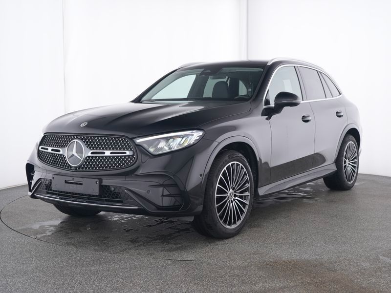 Mercedes-Benz GLC 200 2025 г. Чёрный, пробег 11904 км