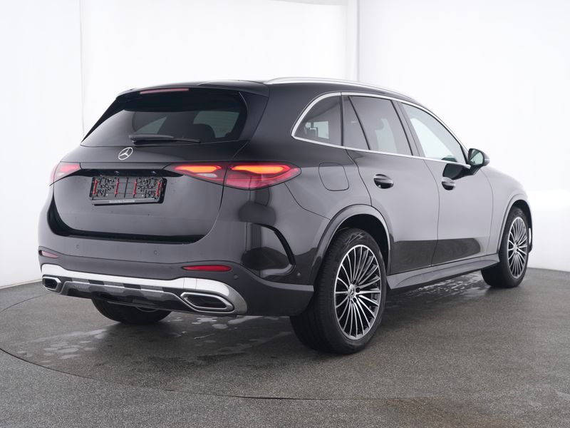Mercedes-Benz GLC 200 2025 г. Чёрный, пробег 11904 км