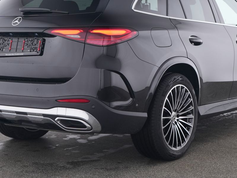 Mercedes-Benz GLC 200 2025 г. Чёрный, пробег 11904 км