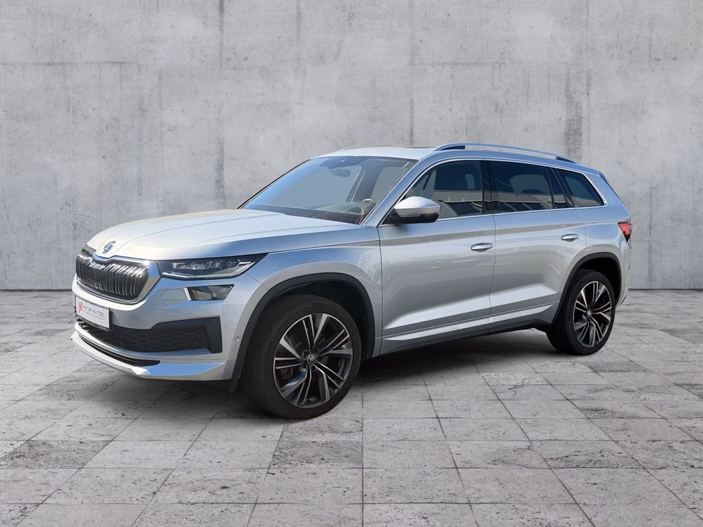 Skoda Kodiaq 2023 г. Серебристый, пробег 30362 км