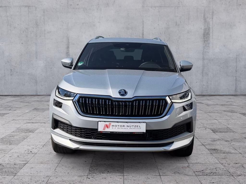 Skoda Kodiaq 2023 г. Серебристый, пробег 30362 км