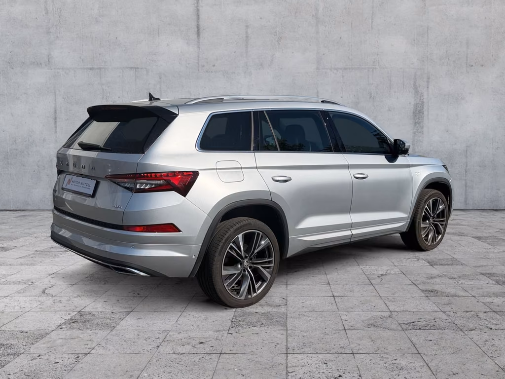 Skoda Kodiaq 2023 г. Серебристый, пробег 30362 км