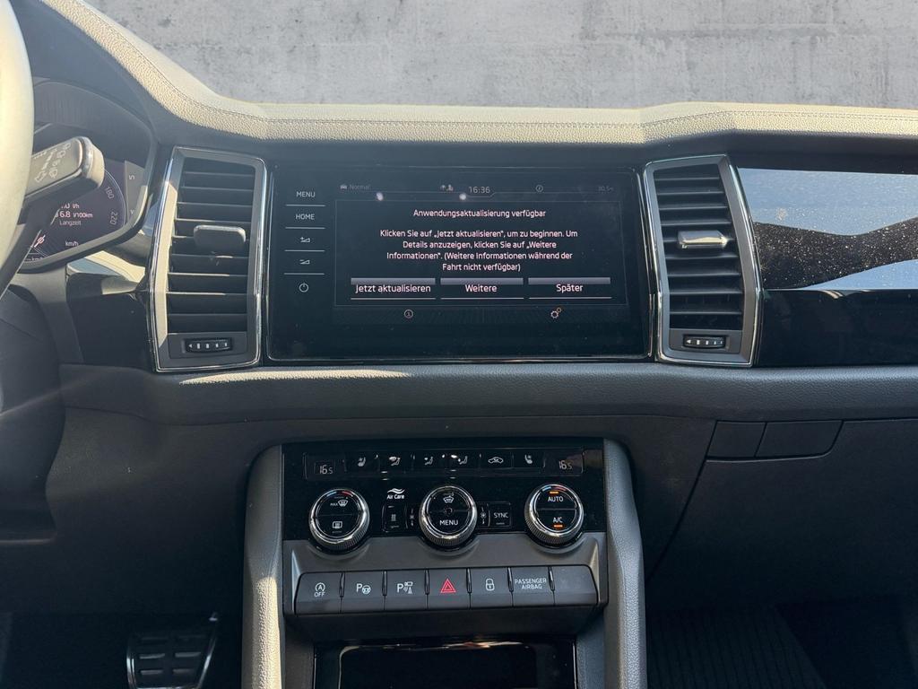 Skoda Kodiaq 2023 г. Серебристый, пробег 30362 км