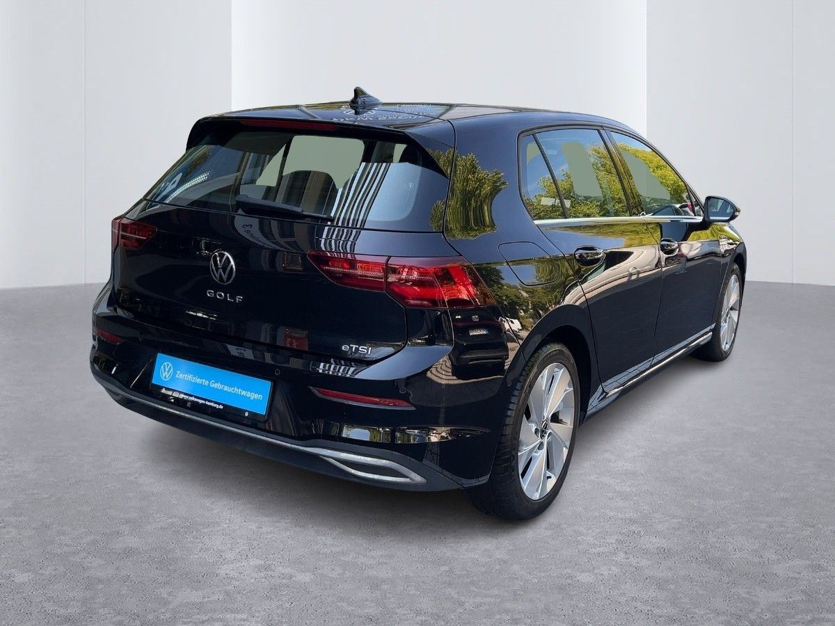 Volkswagen Golf 2023 г. Чёрный, пробег 58966 км