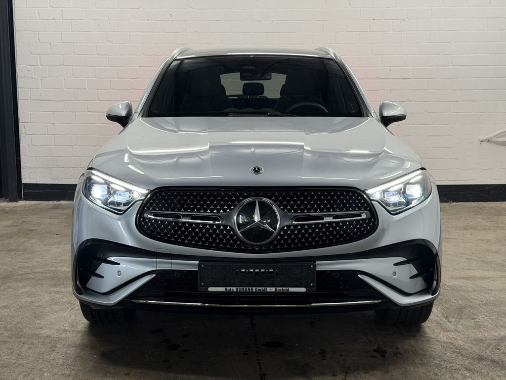 Mercedes-Benz GLC 200 2025 г. Серебристый, пробег 3358 км