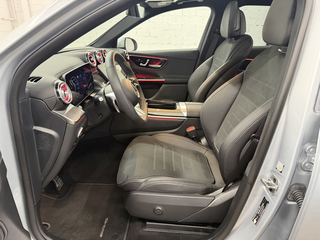 Mercedes-Benz GLC 200 2025 г. Серебристый, пробег 3358 км