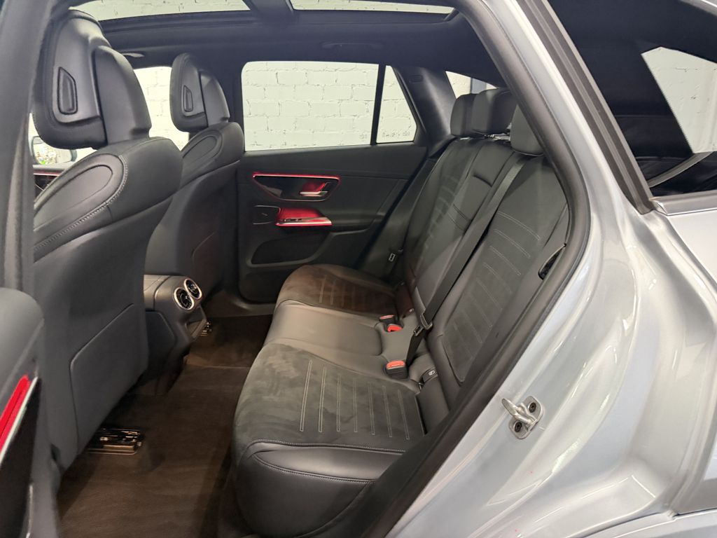 Mercedes-Benz GLC 200 2025 г. Серебристый, пробег 3358 км