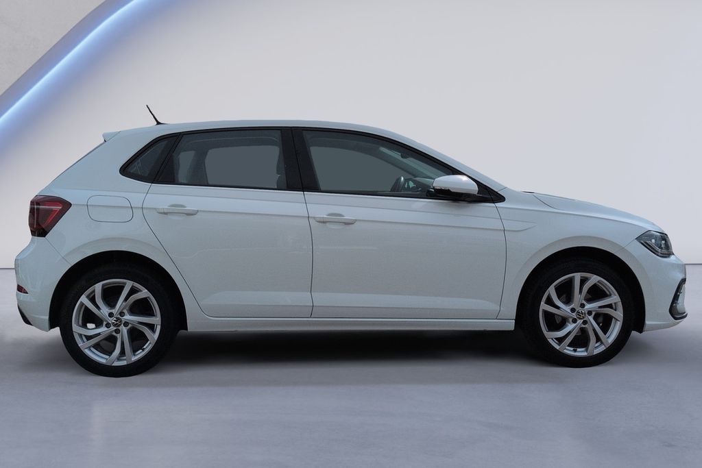 Volkswagen Polo 2022 г. Белый, пробег 18908 км
