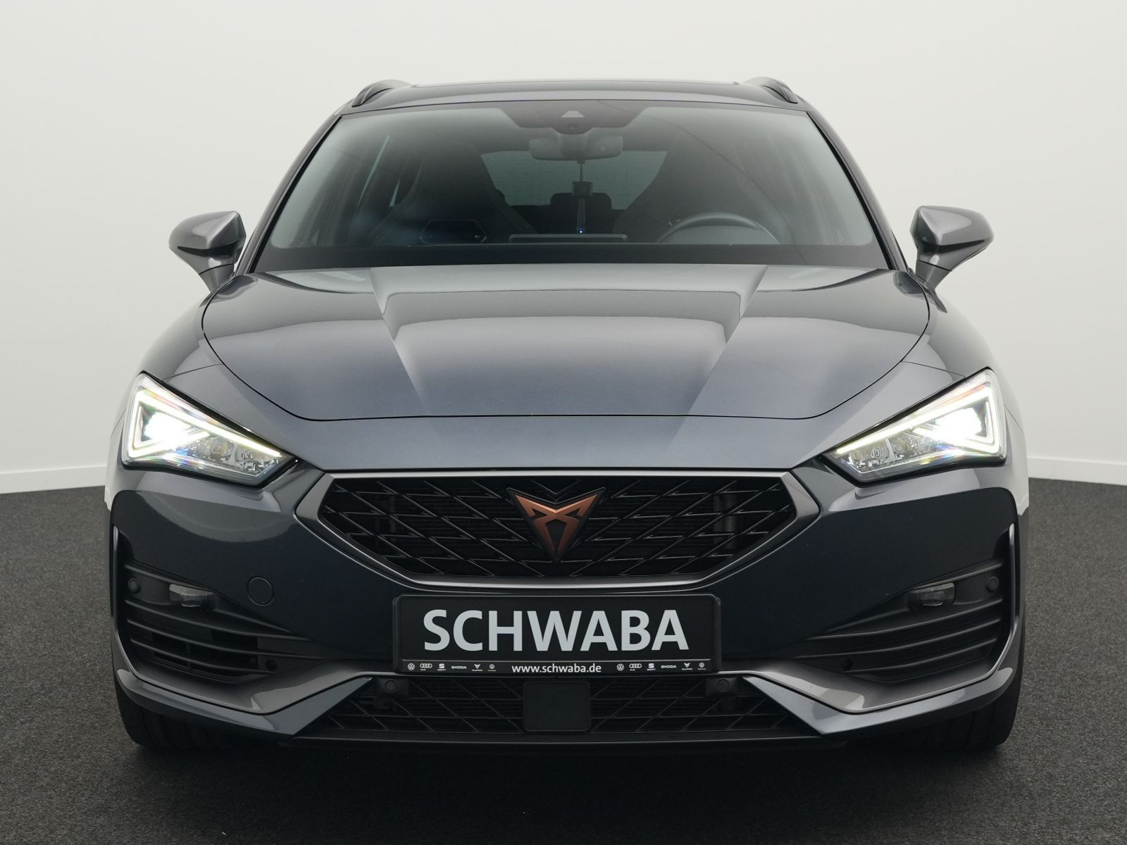 Cupra Leon 2021 г. Серый, пробег 55400 км