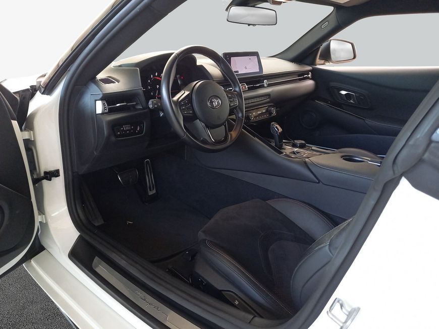 Toyota Supra 2022 г. Белый, пробег 42300 км
