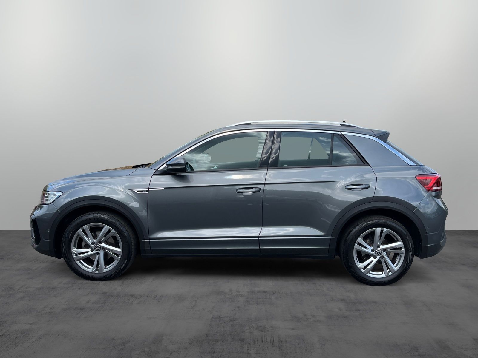 Volkswagen T-Roc 2023 г. Серый, пробег 39500 км