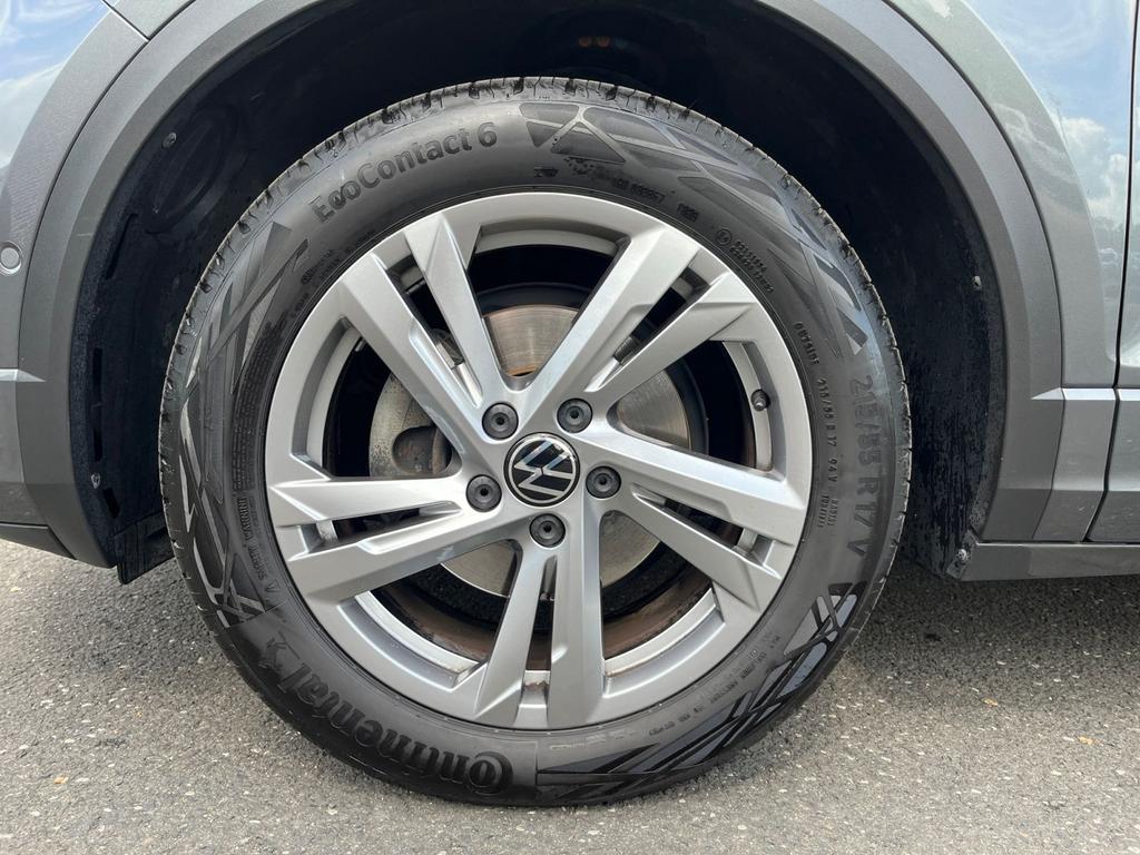 Volkswagen T-Roc 2023 г. Серый, пробег 39500 км