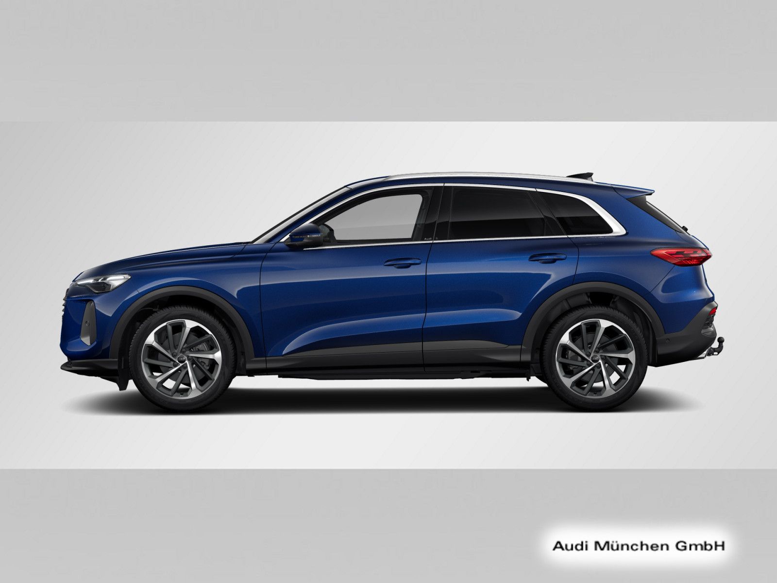 Audi Q5 2025 г. Синий, пробег 21092 км